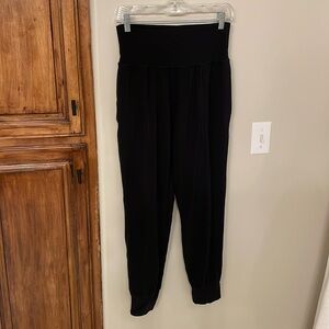 Athleta Salutation Jogger